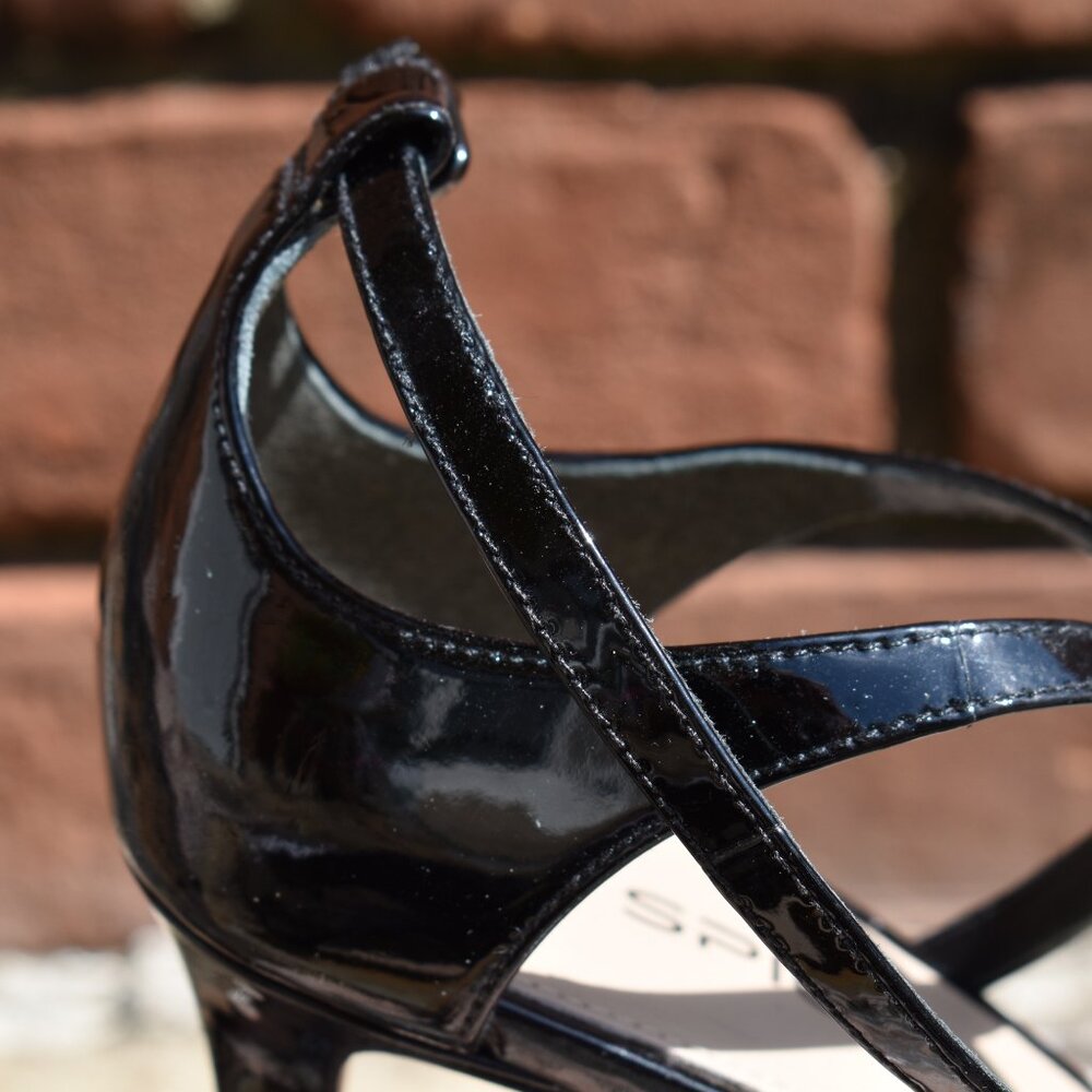 Via Spiga Leesa Black Patent Leather Ankle Strap Heels Size 9 - Picture 6 of 16